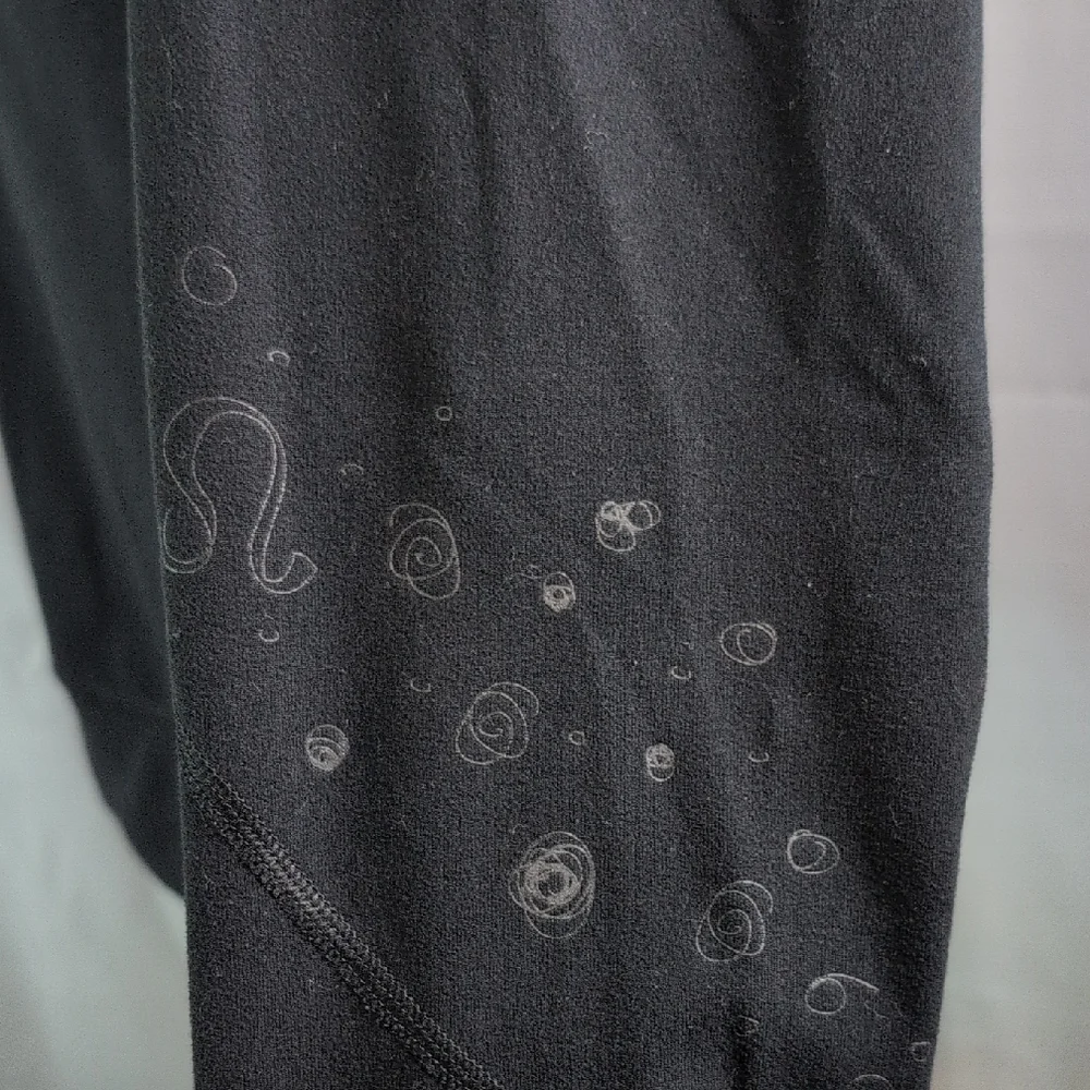 lululemon athletica Black‎ Fitted Zippered Pullover